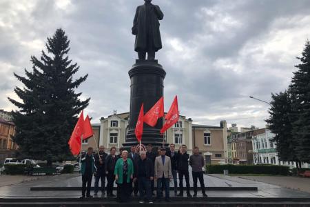 Коммунисты Северо-Осетинского рескома КПРФ почтили память Владимира Ленина