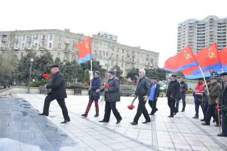 Азербайджанские коммунисты почтили память революционера Наримана Нариманова