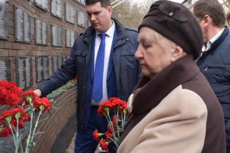Тульские коммунисты приняли участие в митинге в память о подвиге ликвидаторов
