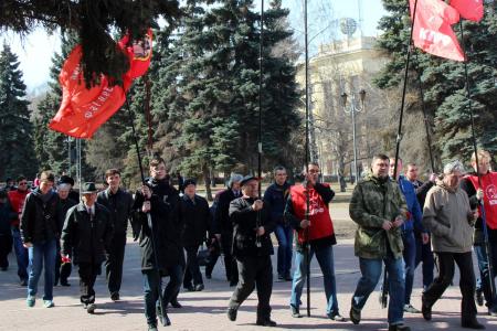 Челябинск: «В.И. Ленин зовёт к борьбе!»