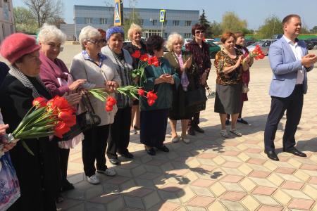 Краснодарский край. В Тамани по инициативе местных коммунистов восстановлен памятник В.И. Ленину
