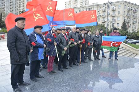 Азербайджанские коммунисты почтили память революционера Наримана Нариманова