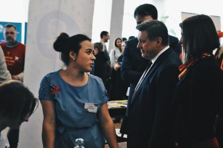 Анатолий Локоть принял участие в первом Форуме добровольческих объединений Новосибирска