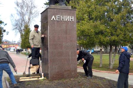 В преддверии Дня рождения В.И. Ленина тульские коммунисты провели серию субботников