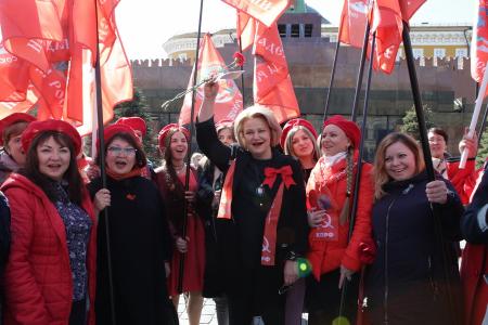 В День космонавтики коммунисты возложили цветы к могилам С.П. Королева и Ю.А. Гагарина у Кремлевской стены