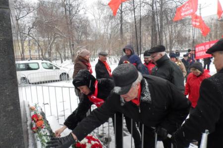 Коммунисты и комсомольцы Перми торжественным митингом отметили День рождения В.И.Ленина