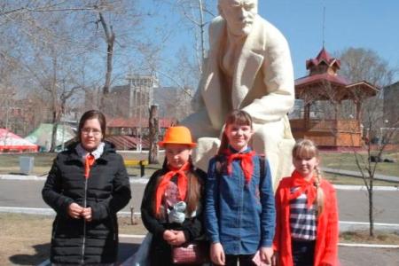 Забайкальские коммунисты провели автопробег в честь Дня рождения В.И. Ленина