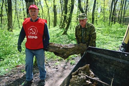 Ставрополь. В Парке Победы прошел традиционный ленинский коммунистический субботник