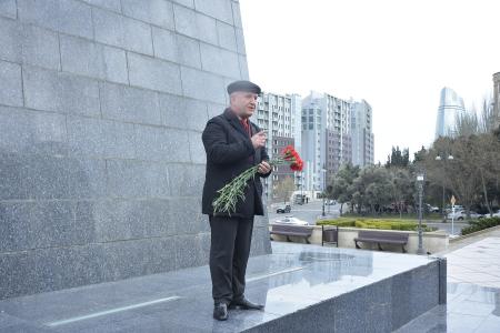 Азербайджанские коммунисты почтили память революционера Наримана Нариманова