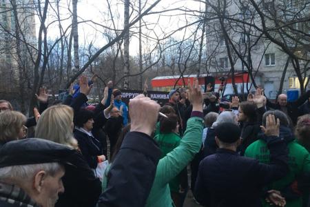 В Москве на улице Кравченко прошёл митинг против точечной застройки