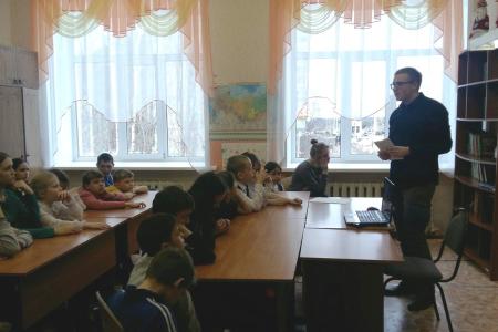 Республика Коми. Комсомольцы Сыктывкара рассказали детям о первом полете в космос