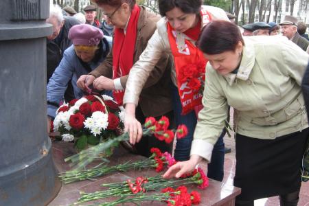 Калуга. Ленин жил, Ленин жив, Ленин будет жить!