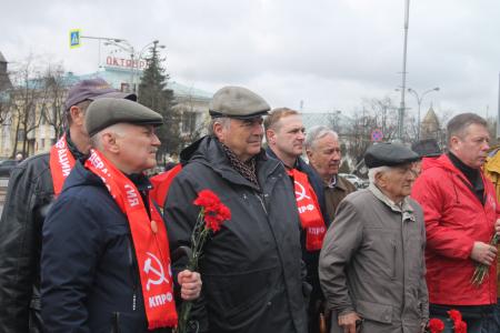 Псковские коммунисты отметили 148-ю годовщину со дня рождения Ленина