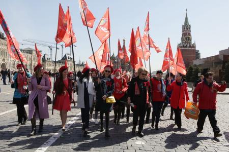 В День космонавтики коммунисты возложили цветы к могилам С.П. Королева и Ю.А. Гагарина у Кремлевской стены