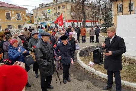 Свердловская область. Коммунисты Алапаевска ко дню рождения Ленина возродили пионерскую организацию