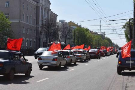 Тульский обком КПРФ провел автопробег в честь Дня Победы