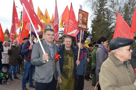 Коммунисты и комсомольцы Барнаула провели несколько праздничных мероприятий в честь Дня Победы