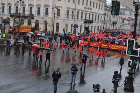 Первомайские шествие и митинг прошли в Ленинграде