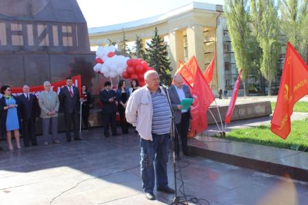 Сталинградские коммунисты встретили Первомай!