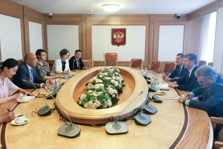 Дмитрий Новиков встретился с делегацией Китайского Народного общества за мир