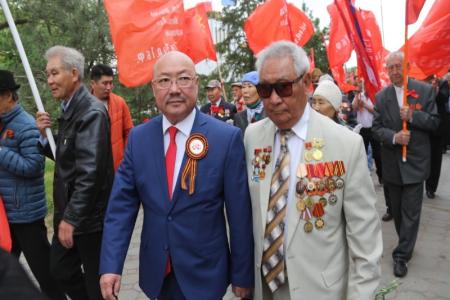 Коммунисты Калмыкии приняли участие в торжествах в честь Дня Победы