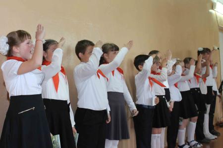Тульская область. Школьники Ефремова вступают в пионеры