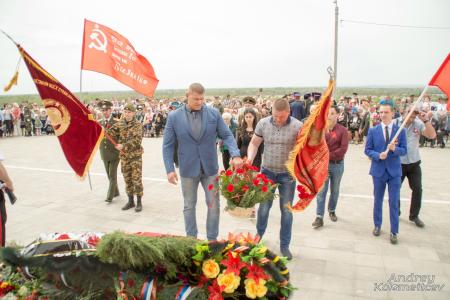Волгоград. В канун Дня Победы сталинградские коммунисты почтили память героев войны