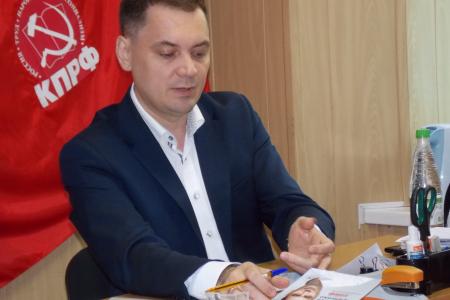 Приморский край. А.В. Корниенко провел прием избирателей в городе Артеме 
