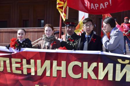 В Якутске прошла первомайская демонстрация