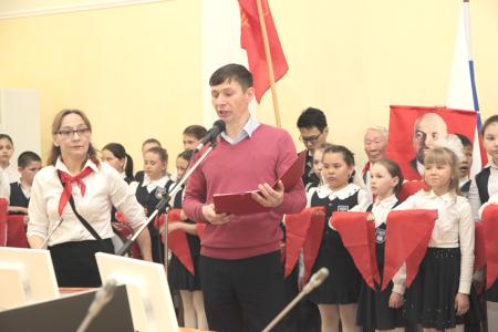 В Якутске торжественно отметили День пионерии