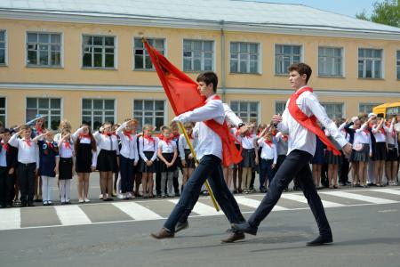 Владимирская область. Сто меленковских школьников стали пионерами