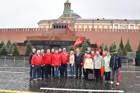 «Ура, юные пионеры!»