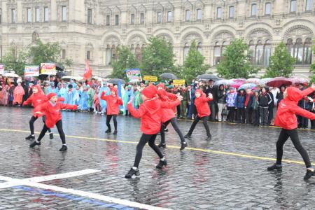 «Ура, юные пионеры!»