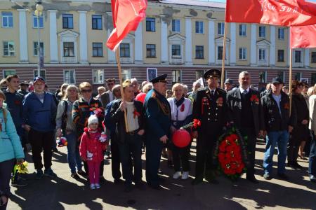 Ленобласть под красными флагами Победы