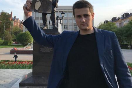Смоленский Комсомол провел акцию в день 200-летнего юбилея Карла Маркса