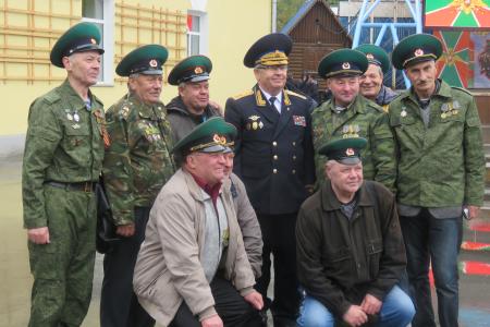 Граница – на замке: Анатолий Локоть поздравил пограничников со 100-летием пограничной службы