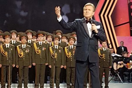 Ю. В. Афонин посетил гала-концерт общественно-патриотической акции «Спасибо за верность, потомки!»