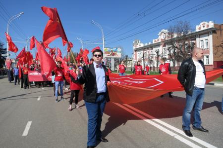 Тысячное "ура!" в день Первомая в Тамбове