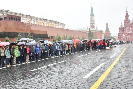 «Ура, юные пионеры!»