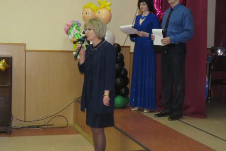 Анатолий Локоть поздравил новосибирских школьников с Последним звонком