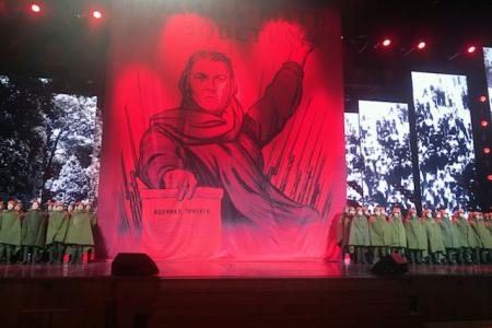Д.Г. Новиков посетил праздничный концерт «Будем жить!» в Большом Кремлевском дворце