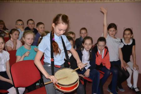 Рязанские коммунисты рассказали школьникам про пионерскую организацию