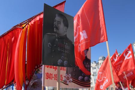 Республика Мордовия. Под красными знаменами Победы, СССР и КПРФ