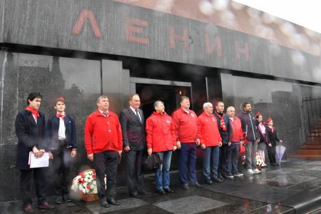 «Ура, юные пионеры!»