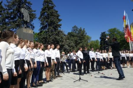 «Россия без буржуев! Россия для рабочих!»: Первомай в Ростове-на-Дону