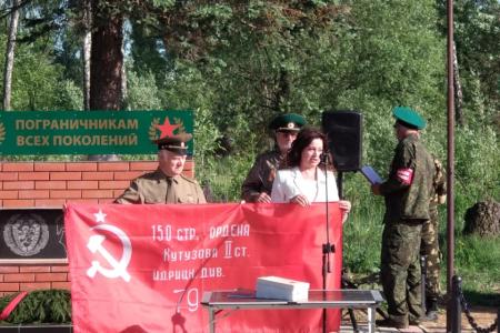 Калужская область. В Тарусе коммунисты приняли активное участие в праздничных мероприятиях в День пограничника