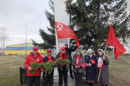 Курган. Зауральские коммунисты торжественно отметили День Великой Победы