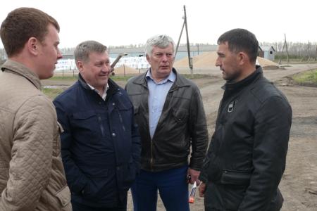 Новосибирская область. Директор хозяйства «Новомайское» Александр Вотяков: С Анатолием Локтем легко общаться, в нем нет пафоса