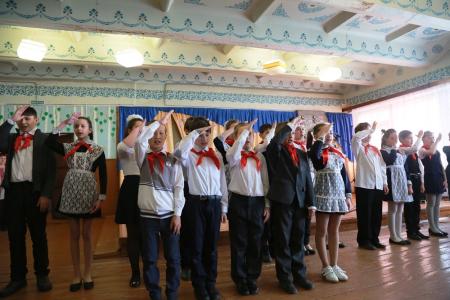 В Омской области юные ленинцы отметили День рождения пионерии