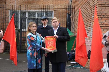 Капсула времени с посланием комсомольцам 2068 года заложена в Томске